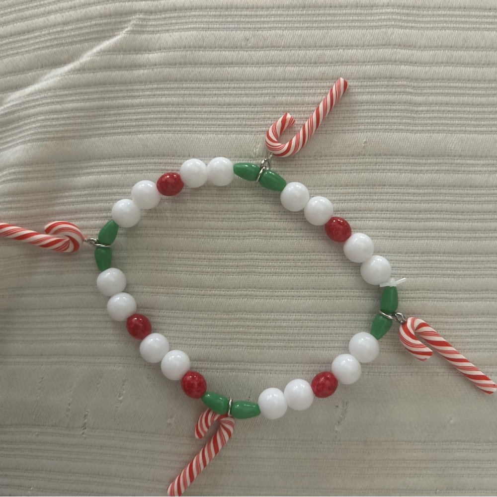 Festive Beaded Bracelet with Candy Cane Accents